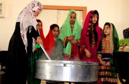 سمنک در جوش ما کفچه زنیم، دیگران در خواب ما دفچه زنیم