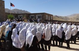 مدرسه رفتن؛ رویایی دست نیافتنی برخی از دختران افغانستانی
