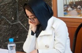 نگاهی بر “هزار خورشید تابان”