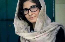 لیمه آفشید: «تنهایی کودکیام را با شعر پر میکردم »