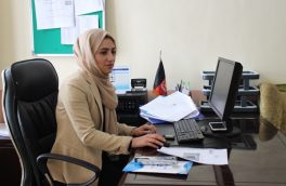 وحیده عزیزی؛ برنده جایزه زن قهرمان افغانستان