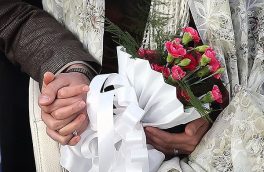 چه خوش است راز گفتن به حریف نکته سنجی