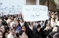محفلهای زنان در دهههای ۶۰ و ۷۰، آتش زیر خاکستر