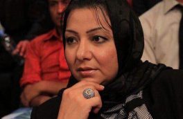 زنی که برای رسیدن به کرسی پارلمان سویدن تلاش میکند