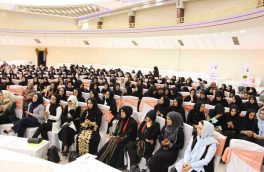 ۴۳۲ تن از دهمین دور کارآموزی زنان در رهبری فارغ شدند