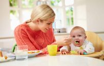 نبود پرستار کودک چالش عمده زنان شاغل