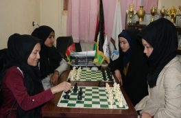 دختران شطرنج‌باز در هرات از نداشتن امکانات شاکی اند