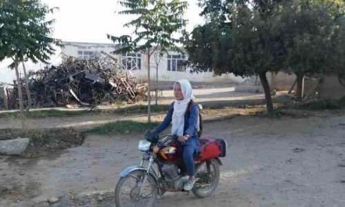 افزایش علاقه‌مندی دختران به استفاده از موتورسیکلت در جاغوری