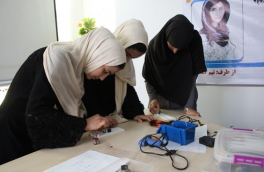کسب جایگاه دوم از سوی دختران ربات‌ساز افغانستان در رقابت‌های جهانی PCB