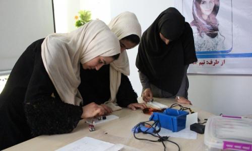 کسب جایگاه دوم از سوی دختران ربات‌ساز افغانستان در رقابت‌های جهانی PCB