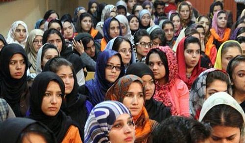 حضور ۱۳ درصدی زنان در اداره‌های دولتی هرات