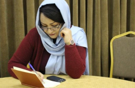 «در نوشتههایم خطو مش مرموزی برای زنان دارم»